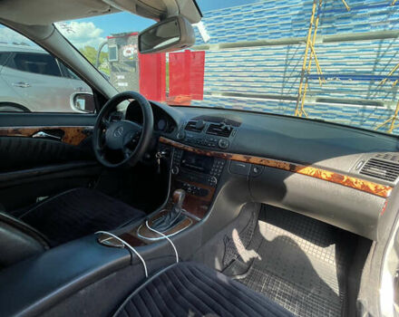 Сірий Мерседес Е-Клас, об'ємом двигуна 2.69 л та пробігом 540 тис. км за 6500 $, фото 6 на Automoto.ua