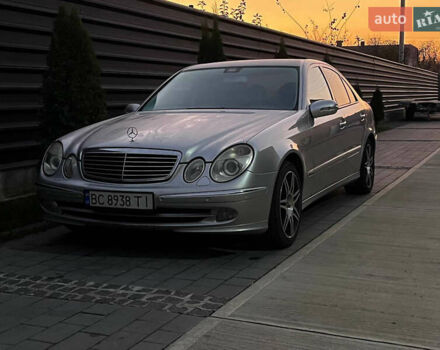 Серый Мерседес Е-Класс, объемом двигателя 3.22 л и пробегом 350 тыс. км за 6999 $, фото 4 на Automoto.ua