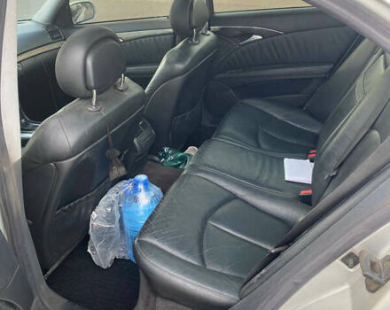 Серый Мерседес Е-Класс, объемом двигателя 3.2 л и пробегом 350 тыс. км за 6500 $, фото 10 на Automoto.ua