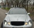 Серый Мерседес Е-Класс, объемом двигателя 3.2 л и пробегом 350 тыс. км за 5999 $, фото 1 на Automoto.ua