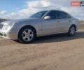 Серый Мерседес Е-Класс, объемом двигателя 2.15 л и пробегом 371 тыс. км за 6000 $, фото 1 на Automoto.ua