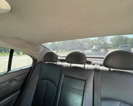 Сірий Мерседес Е-Клас, об'ємом двигуна 2.69 л та пробігом 540 тис. км за 6500 $, фото 11 на Automoto.ua