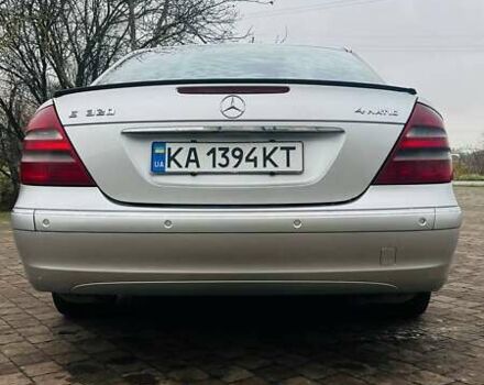 Серый Мерседес Е-Класс, объемом двигателя 3.2 л и пробегом 528 тыс. км за 4500 $, фото 5 на Automoto.ua