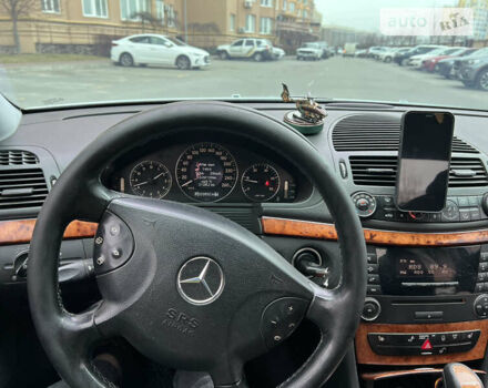 Серый Мерседес Е-Класс, объемом двигателя 2.7 л и пробегом 329 тыс. км за 6660 $, фото 12 на Automoto.ua