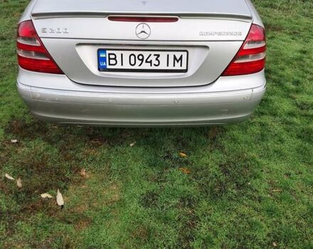 Мерседес Е-Класс 2003 в Лохвице на Automoto.ua Серый Мерседес Е-Класс, объемом двигателя 2 л и пробегом 336 тыс. км за 7000 $, фото 3 на Automoto.ua