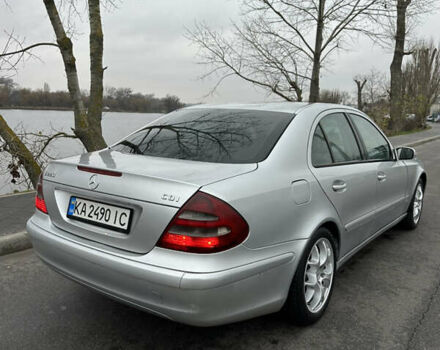 Сірий Мерседес Е-Клас, об'ємом двигуна 2.15 л та пробігом 200 тис. км за 5100 $, фото 4 на Automoto.ua