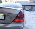 Серый Мерседес Е-Класс, объемом двигателя 3.2 л и пробегом 350 тыс. км за 7900 $, фото 17 на Automoto.ua