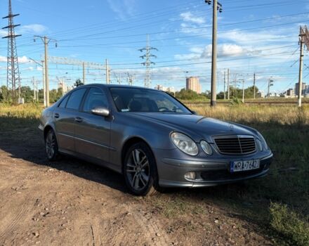 Сірий Мерседес Е-Клас, об'ємом двигуна 2.7 л та пробігом 3 тис. км за 4000 $, фото 2 на Automoto.ua
