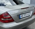 Серый Мерседес Е-Класс, объемом двигателя 2.1 л и пробегом 451 тыс. км за 6798 $, фото 9 на Automoto.ua