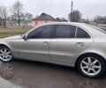 Сірий Мерседес Е-Клас, об'ємом двигуна 3.2 л та пробігом 432 тис. км за 4050 $, фото 4 на Automoto.ua