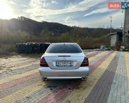 Серый Мерседес Е-Класс, объемом двигателя 4 л и пробегом 372 тыс. км за 6400 $, фото 11 на Automoto.ua