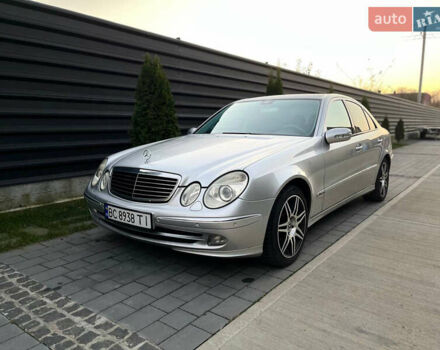 Серый Мерседес Е-Класс, объемом двигателя 3.22 л и пробегом 350 тыс. км за 6999 $, фото 17 на Automoto.ua