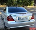 Мерседес Е-Класс 2003 в Николаеве на Automoto.ua Серый Мерседес Е-Класс, объемом двигателя 3.2 л и пробегом 400 тыс. км за 5799 $, фото 2 на Automoto.ua