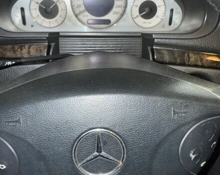 Сірий Мерседес Е-Клас, об'ємом двигуна 2.1 л та пробігом 350 тис. км за 7999 $, фото 9 на Automoto.ua