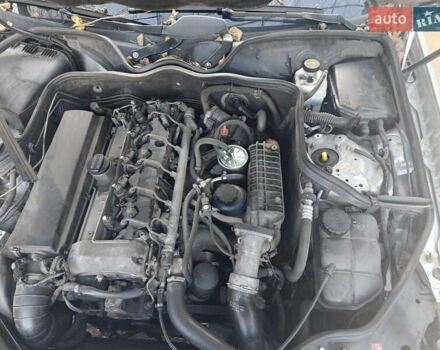 Серый Мерседес Е-Класс, объемом двигателя 2.69 л и пробегом 360 тыс. км за 5000 $, фото 11 на Automoto.ua