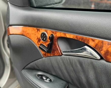 Серый Мерседес Е-Класс, объемом двигателя 3.2 л и пробегом 340 тыс. км за 6800 $, фото 9 на Automoto.ua