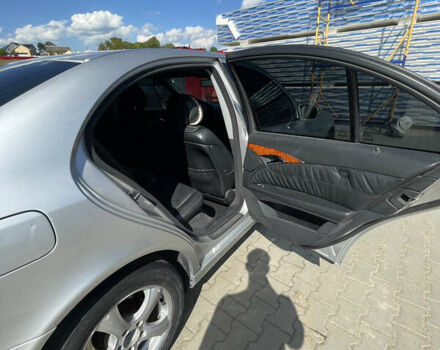 Сірий Мерседес Е-Клас, об'ємом двигуна 2.69 л та пробігом 540 тис. км за 6500 $, фото 9 на Automoto.ua