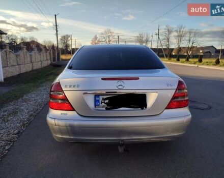 Серый Мерседес Е-Класс, объемом двигателя 2.2 л и пробегом 412 тыс. км за 5500 $, фото 6 на Automoto.ua