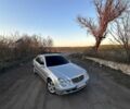 Сірий Мерседес Е-Клас, об'ємом двигуна 2.69 л та пробігом 459 тис. км за 6700 $, фото 1 на Automoto.ua