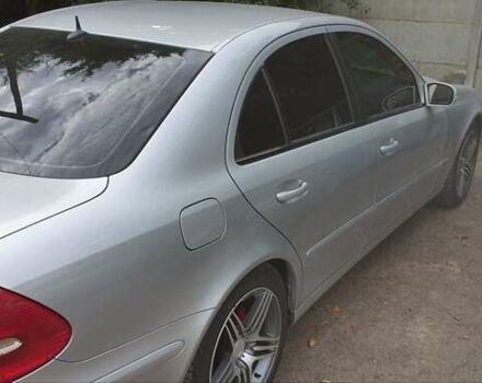 Серый Мерседес Е-Класс, объемом двигателя 2.15 л и пробегом 391 тыс. км за 4000 $, фото 8 на Automoto.ua