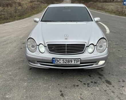Сірий Мерседес Е-Клас, об'ємом двигуна 3.2 л та пробігом 429 тис. км за 6500 $, фото 1 на Automoto.ua