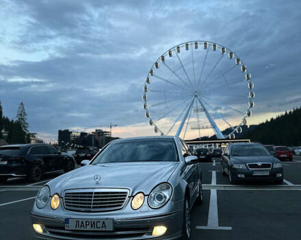 Мерседес Е-Класс 2003 в Львове на Automoto.ua Серый Мерседес Е-Класс, объемом двигателя 4 л и пробегом 330 тыс. км за 9500 $, фото 7 на Automoto.ua