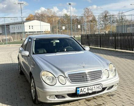 Сірий Мерседес Е-Клас, об'ємом двигуна 2.2 л та пробігом 367 тис. км за 5800 $, фото 1 на Automoto.ua