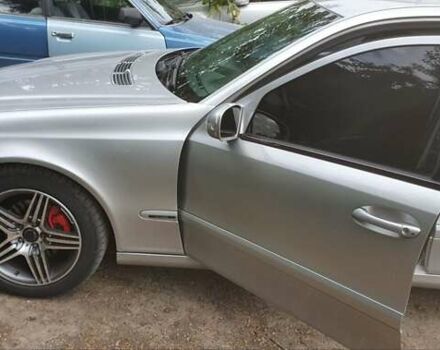 Серый Мерседес Е-Класс, объемом двигателя 2.15 л и пробегом 391 тыс. км за 4000 $, фото 4 на Automoto.ua