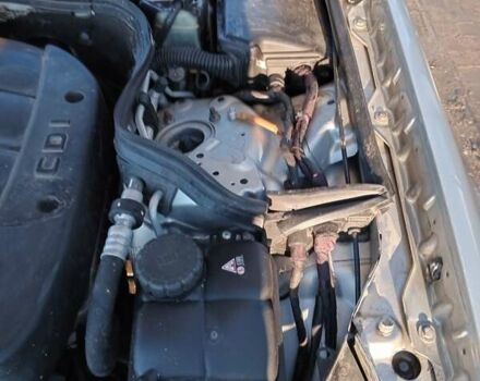 Сірий Мерседес Е-Клас, об'ємом двигуна 2.2 л та пробігом 362 тис. км за 6950 $, фото 17 на Automoto.ua