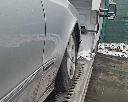 Серый Мерседес Е-Класс, объемом двигателя 2.69 л и пробегом 300 тыс. км за 4200 $, фото 16 на Automoto.ua