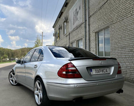 Мерседес Е-Класс 2003 в Львове на Automoto.ua Серый Мерседес Е-Класс, объемом двигателя 4 л и пробегом 330 тыс. км за 9500 $, фото 11 на Automoto.ua