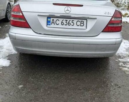 Сірий Мерседес Е-Клас, об'ємом двигуна 2.2 л та пробігом 490 тис. км за 6500 $, фото 4 на Automoto.ua
