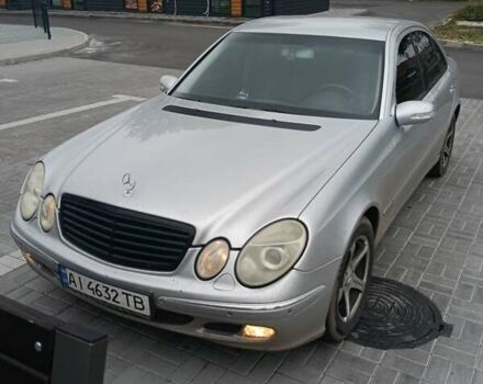Серый Мерседес Е-Класс, объемом двигателя 2.1 л и пробегом 200 тыс. км за 6200 $, фото 1 на Automoto.ua