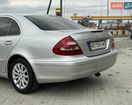 Серый Мерседес Е-Класс, объемом двигателя 2.7 л и пробегом 270 тыс. км за 7800 $, фото 10 на Automoto.ua