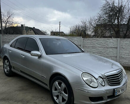 Серый Мерседес Е-Класс, объемом двигателя 2.7 л и пробегом 370 тыс. км за 5550 $, фото 4 на Automoto.ua