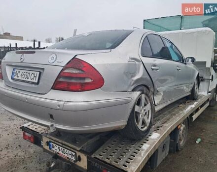 Серый Мерседес Е-Класс, объемом двигателя 2.69 л и пробегом 300 тыс. км за 4200 $, фото 7 на Automoto.ua