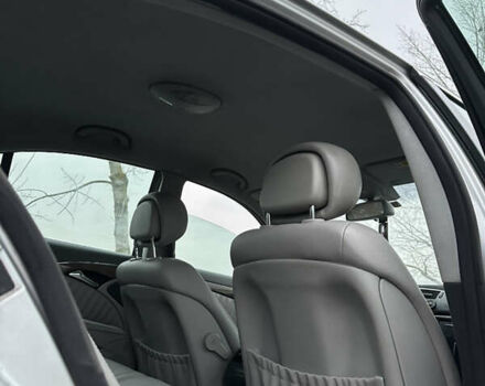 Сірий Мерседес Е-Клас, об'ємом двигуна 2.15 л та пробігом 200 тис. км за 5100 $, фото 18 на Automoto.ua