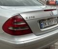 Сірий Мерседес Е-Клас, об'ємом двигуна 2.69 л та пробігом 320 тис. км за 5800 $, фото 29 на Automoto.ua