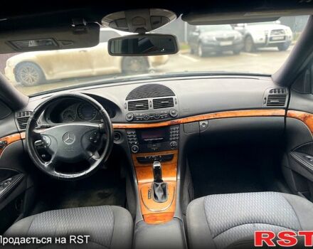 Серый Мерседес Е-Класс, объемом двигателя 2.7 л и пробегом 300 тыс. км за 7500 $, фото 9 на Automoto.ua