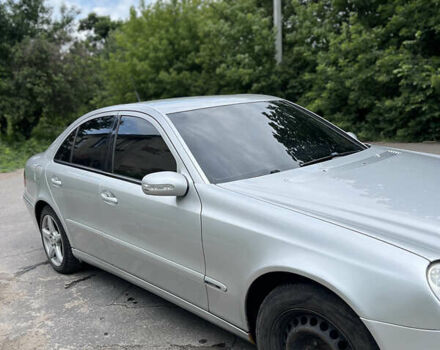 Сірий Мерседес Е-Клас, об'ємом двигуна 2.1 л та пробігом 480 тис. км за 5800 $, фото 9 на Automoto.ua