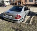 Сірий Мерседес Е-Клас, об'ємом двигуна 2.2 л та пробігом 440 тис. км за 6800 $, фото 2 на Automoto.ua