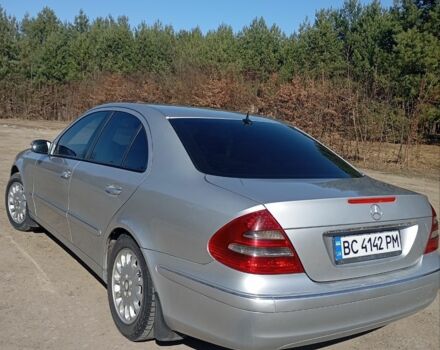 Серый Мерседес Е-Класс, объемом двигателя 2.7 л и пробегом 383 тыс. км за 6700 $, фото 6 на Automoto.ua