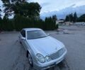 Серый Мерседес Е-Класс, объемом двигателя 1.8 л и пробегом 407 тыс. км за 4000 $, фото 1 на Automoto.ua