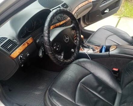 Мерседес Е-Класс 2003 в Береговом на Automoto.ua Серый Мерседес Е-Класс, объемом двигателя 3.2 л и пробегом 340 тыс. км за 6500 $, фото 4 на Automoto.ua