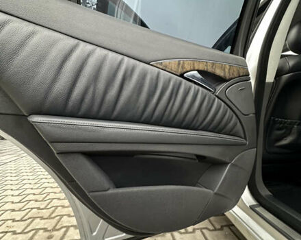 Сірий Мерседес Е-Клас, об'ємом двигуна 2.2 л та пробігом 266 тис. км за 6200 $, фото 13 на Automoto.ua