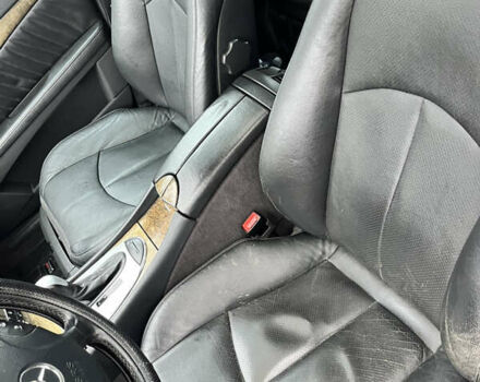 Сірий Мерседес Е-Клас, об'ємом двигуна 2.2 л та пробігом 355 тис. км за 7000 $, фото 24 на Automoto.ua
