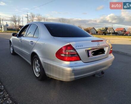 Серый Мерседес Е-Класс, объемом двигателя 2.2 л и пробегом 412 тыс. км за 5500 $, фото 3 на Automoto.ua