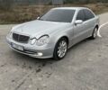Серый Мерседес Е-Класс, объемом двигателя 3.2 л и пробегом 429 тыс. км за 6500 $, фото 7 на Automoto.ua