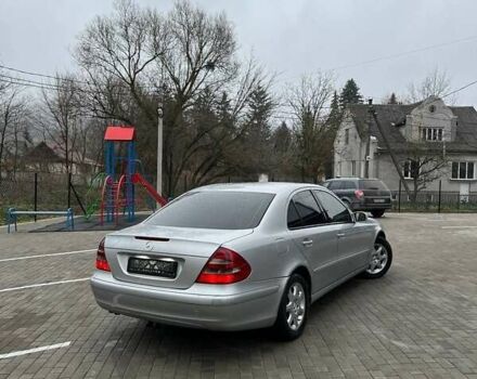 Сірий Мерседес Е-Клас, об'ємом двигуна 2.2 л та пробігом 320 тис. км за 5200 $, фото 4 на Automoto.ua