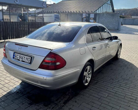 Сірий Мерседес Е-Клас, об'ємом двигуна 2.2 л та пробігом 367 тис. км за 5800 $, фото 6 на Automoto.ua